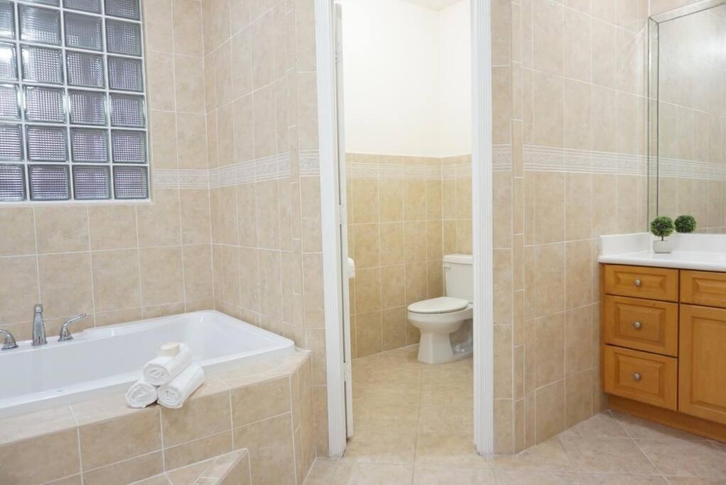 New Luxury Vacation Dream Rental- Sleeps 15! 迈阿密 外观 照片