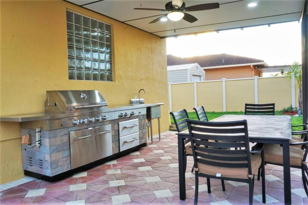 New Luxury Vacation Dream Rental- Sleeps 15! 迈阿密 外观 照片
